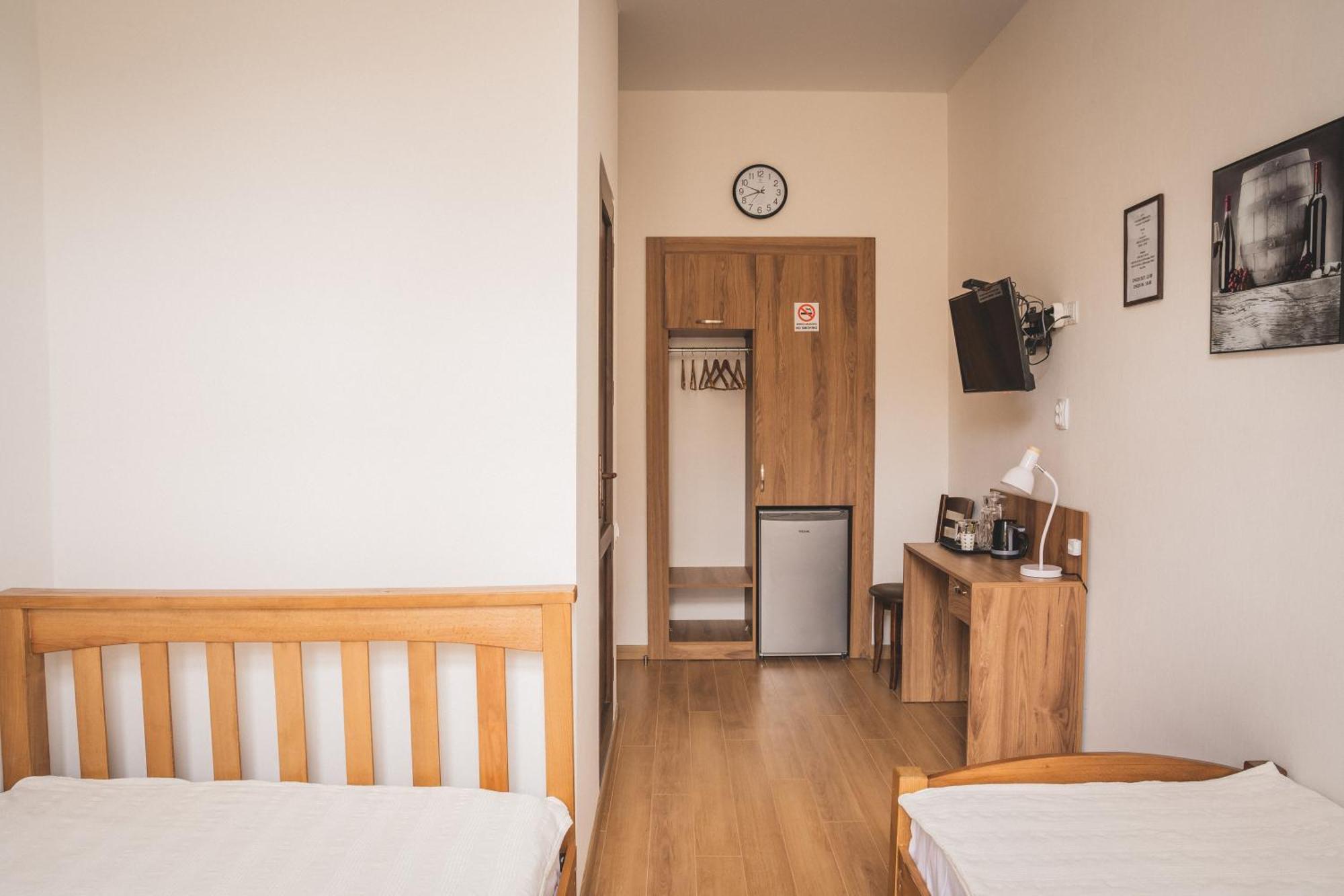 Hh Hotel Tbilisi ภายนอก รูปภาพ